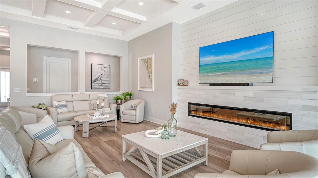 Parrish, Florida, 34219, United States, 3 Bedrooms Bedrooms, ,3 BathroomsBathrooms,Residential,For Sale,1990904