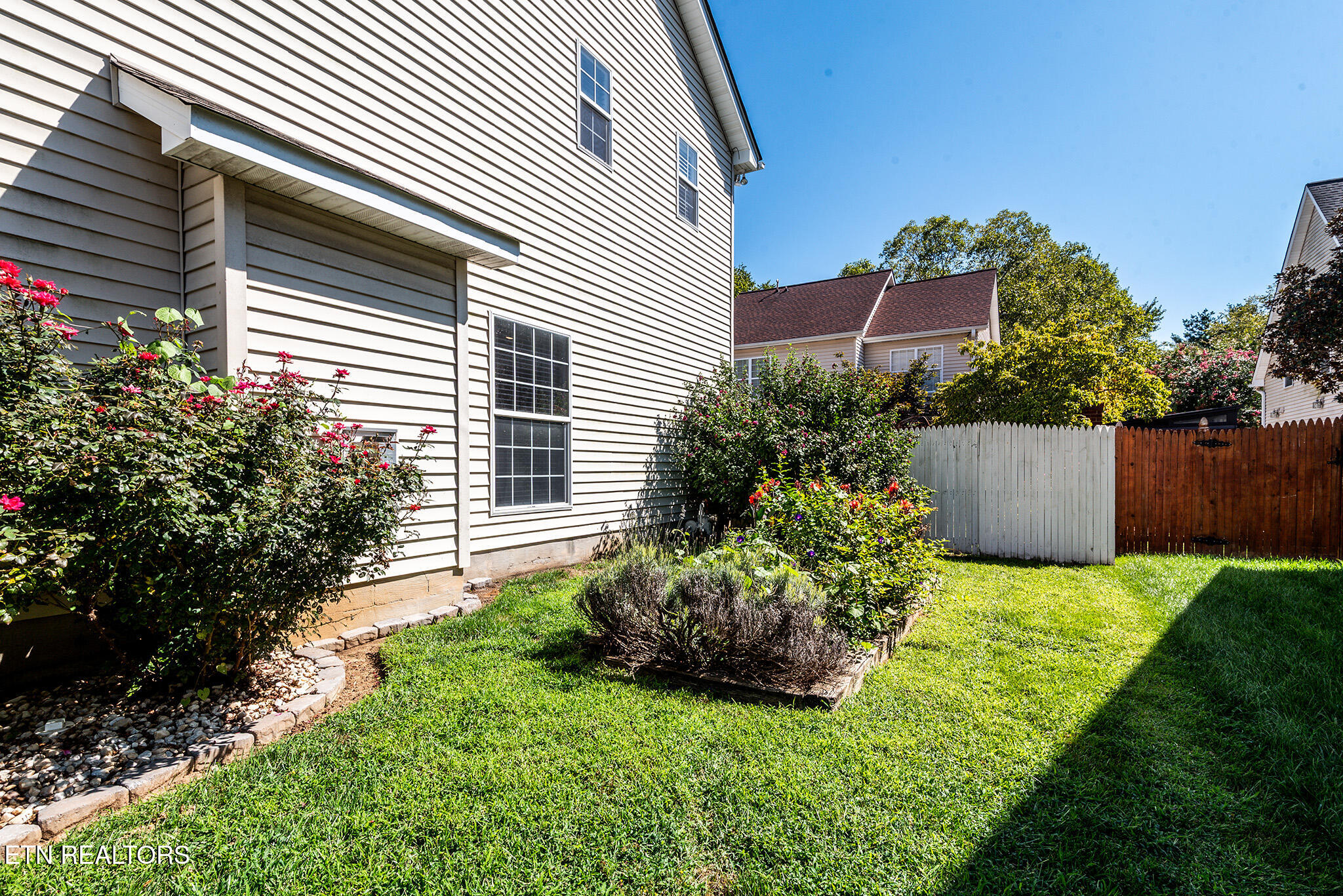 Knoxville, Tennessee, 37919, United States, 3 Bedrooms Bedrooms, ,3 BathroomsBathrooms,Residential,For Sale,1975147