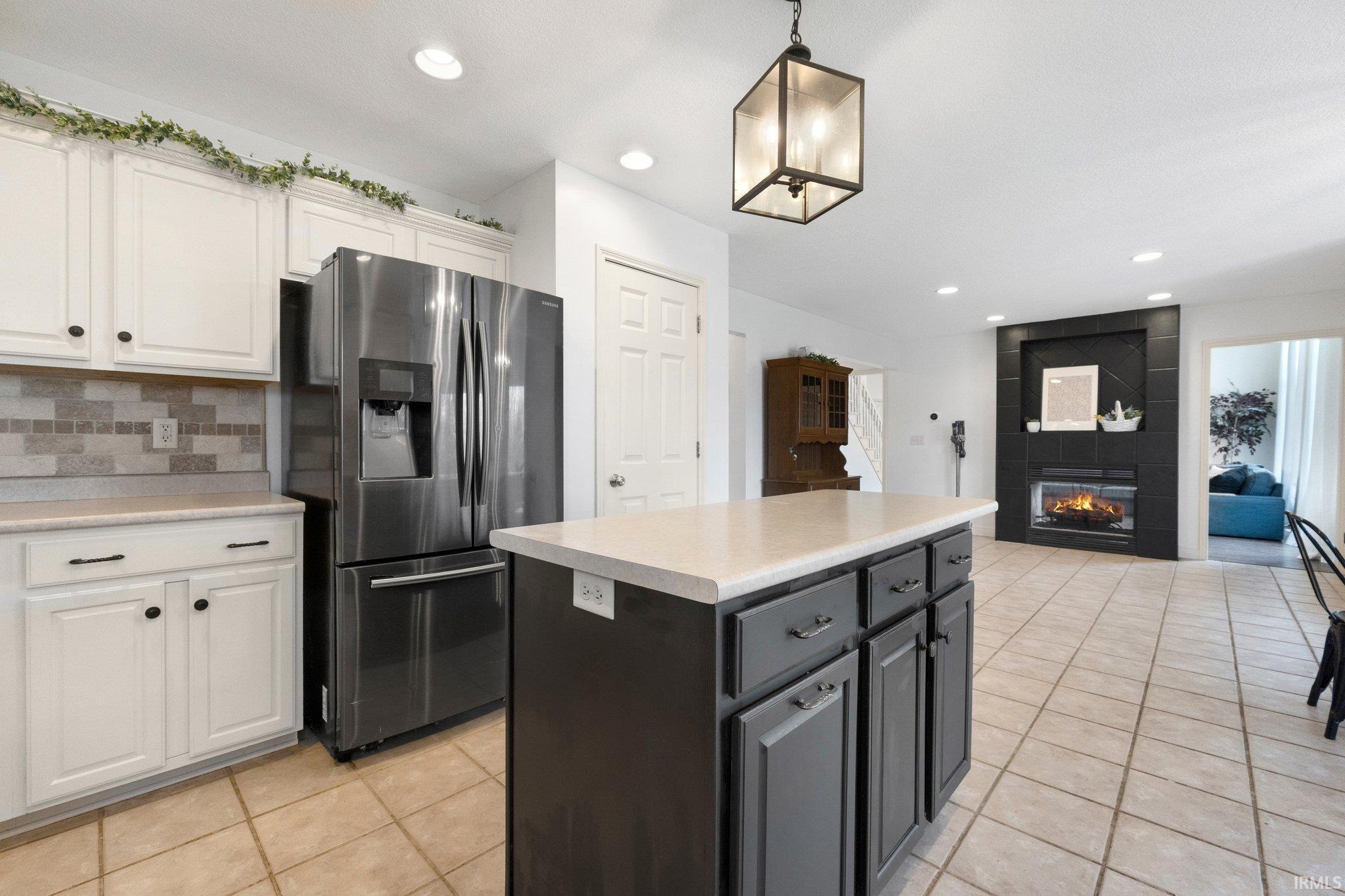 Leo, Indiana, 46765-9347, United States, 4 Bedrooms Bedrooms, ,5 BathroomsBathrooms,Residential,For Sale,1975042