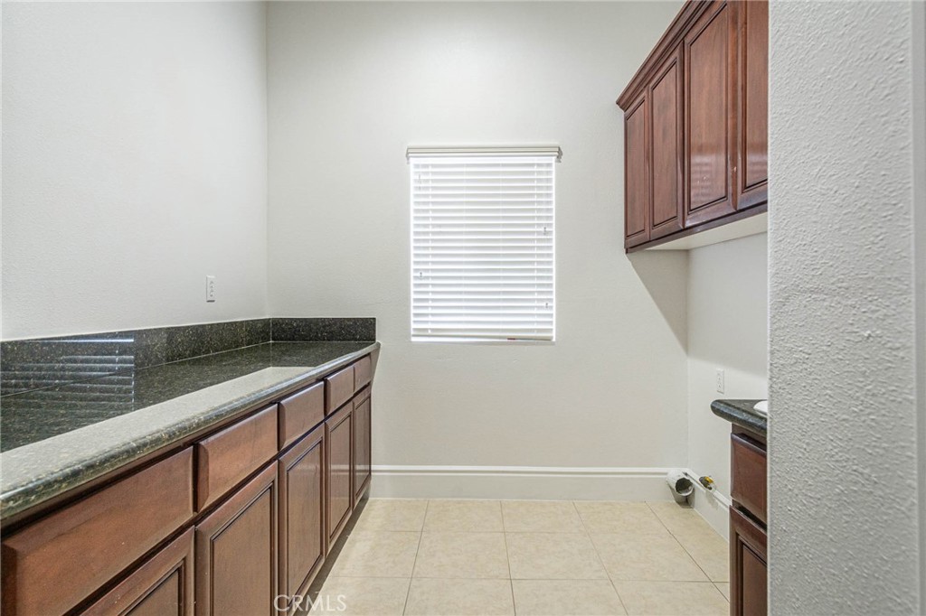 Apple Valley, California, 92307, United States, 5 Bedrooms Bedrooms, ,5 BathroomsBathrooms,Residential,For Sale,2025111