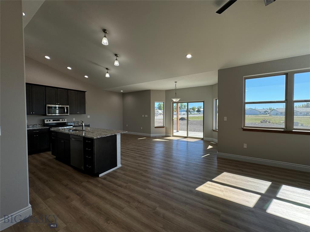 Deer Lodge, Montana, 59722, United States, 3 Bedrooms Bedrooms, ,2 BathroomsBathrooms,Residential,For Sale,2005781