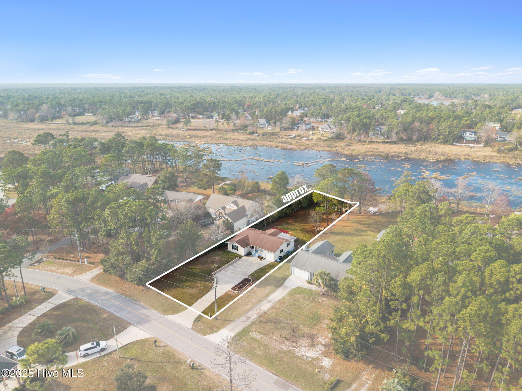 Southport, North Carolina, 28461, United States, 3 Bedrooms Bedrooms, ,2 BathroomsBathrooms,Residential,For Sale,1999197