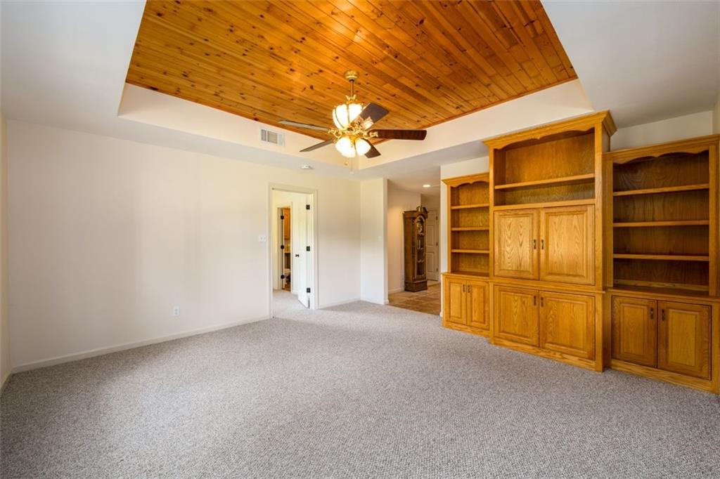 Covington, Georgia, 30014, United States, 5 Bedrooms Bedrooms, ,5 BathroomsBathrooms,Residential,For Sale,1895432