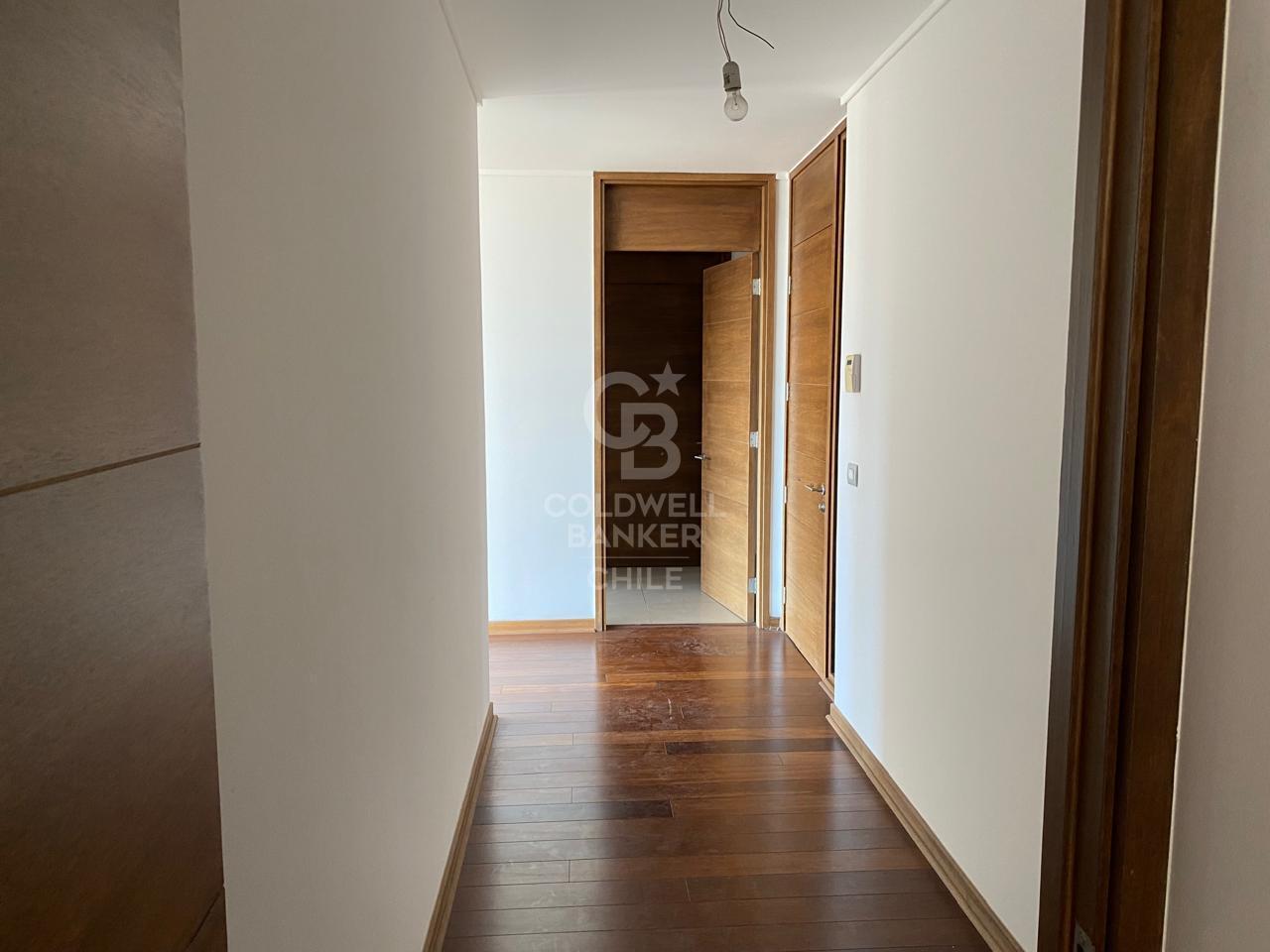 Las Condes, Chile, 4 Bedrooms Bedrooms, ,5 BathroomsBathrooms,Residential,For Sale,1856785