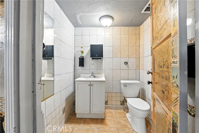 East Los Angeles, California, 90022, United States, 3 Bedrooms Bedrooms, ,Residential,For Sale,1854488
