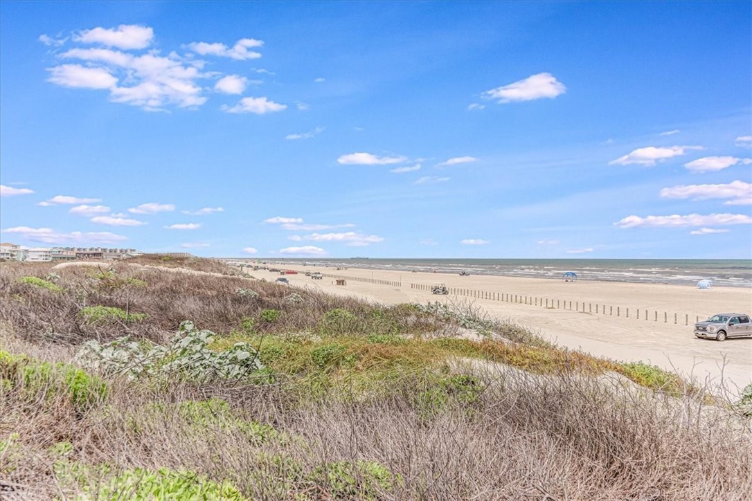 Port Aransas, Texas, 78373, United States, 4 Bedrooms Bedrooms, ,5 BathroomsBathrooms,Residential,For Sale,1926125