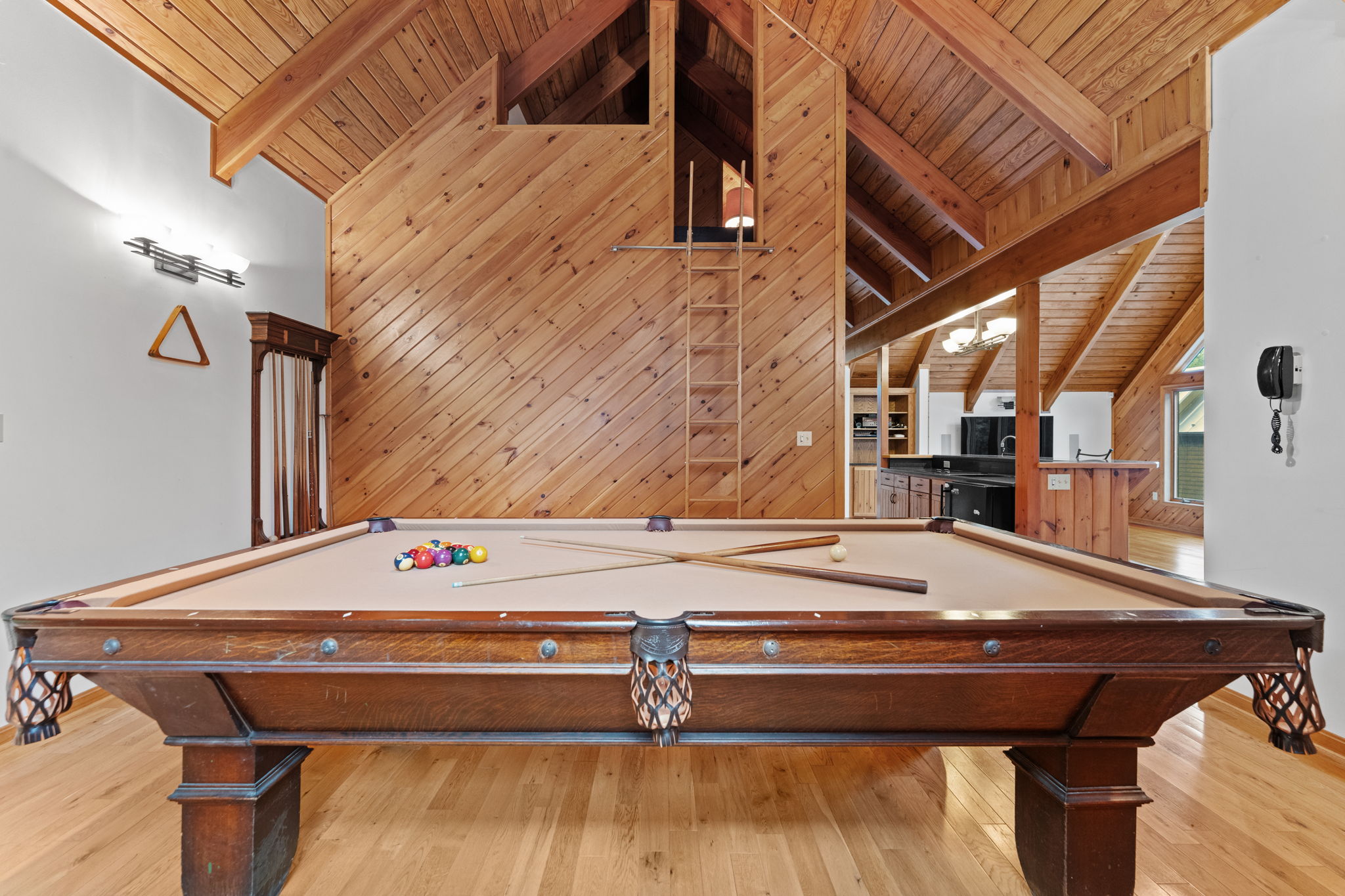  310 Red Gate Retreat Way, Berkeley Springs, WV 25411 - 物件實景