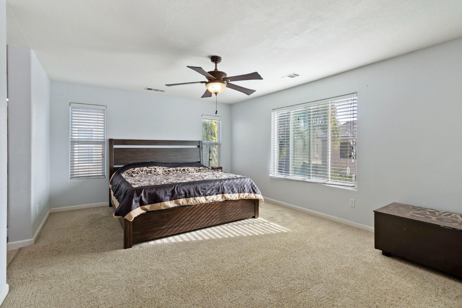 Patterson, California, 95363, United States, 5 Bedrooms Bedrooms, ,3 BathroomsBathrooms,Residential,For Sale,1982239