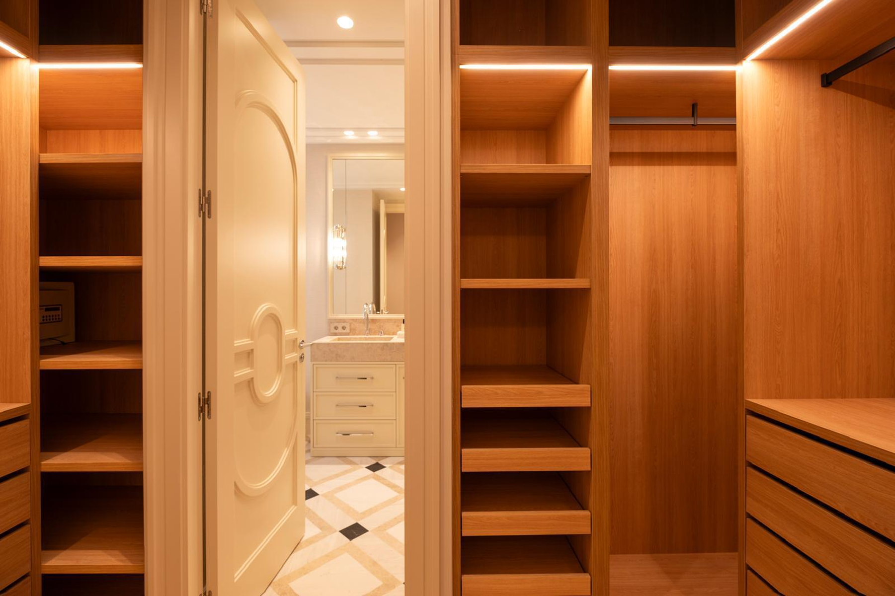  Elegant refurbished flat, brand new, in a classic Recoletos building - 物件實景