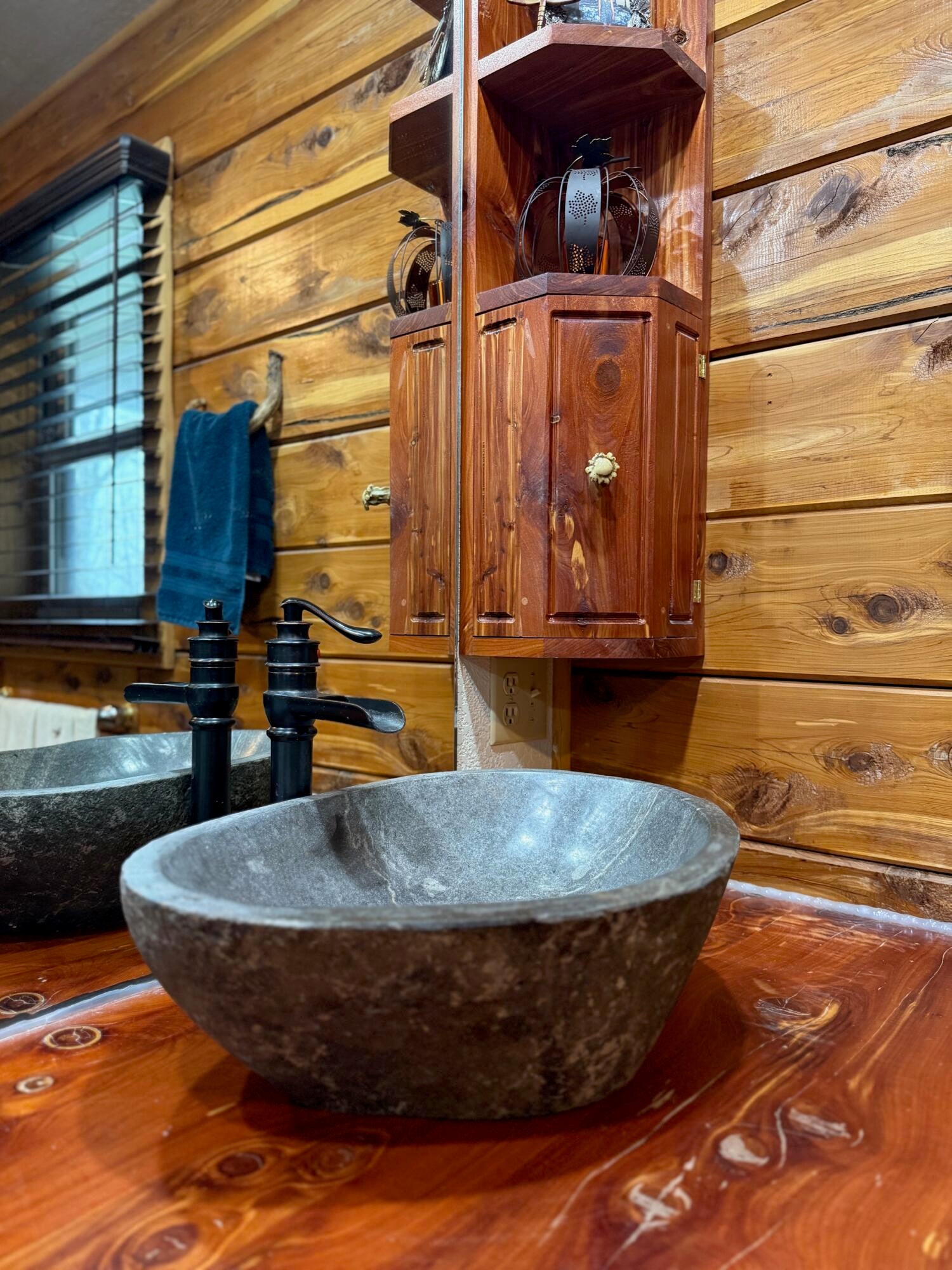 Norwood, Missouri, 65717, United States, 3 Bedrooms Bedrooms, ,3 BathroomsBathrooms,Residential,For Sale,2006315