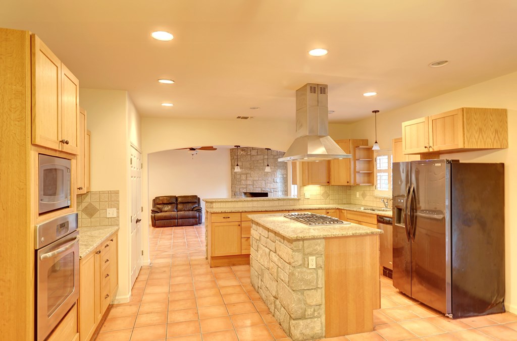 Hext, Texas, 78024, United States, 3 Bedrooms Bedrooms, ,3 BathroomsBathrooms,Residential,For Sale,1984092