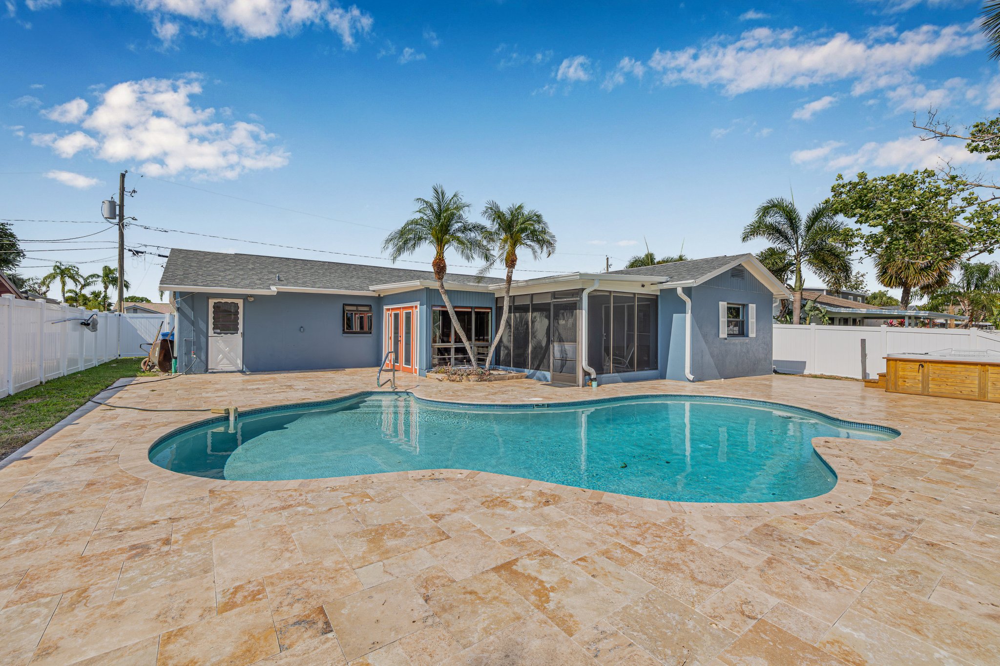 Tampa, Florida, 33615, United States, 4 Bedrooms Bedrooms, ,2 BathroomsBathrooms,Residential,For Sale,1865129