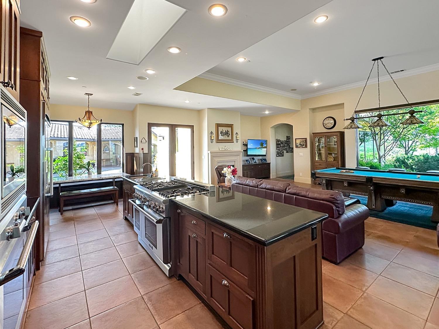 Grass Valley, California, 95949, United States, 4 Bedrooms Bedrooms, ,5 BathroomsBathrooms,Residential,For Sale,1974160