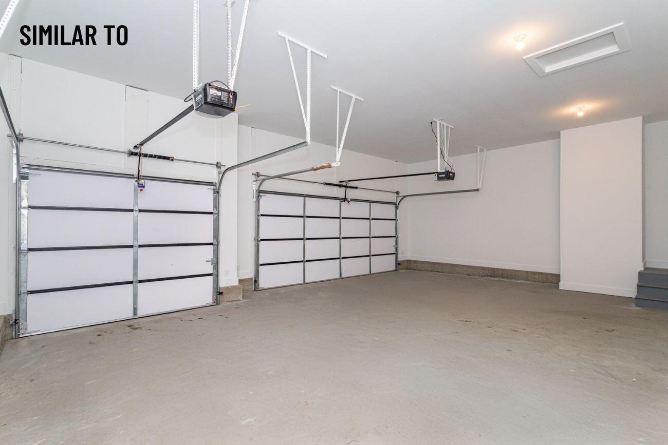 Huxley, Iowa, 50124, United States, 5 Bedrooms Bedrooms, ,3 BathroomsBathrooms,Residential,For Sale,1979584