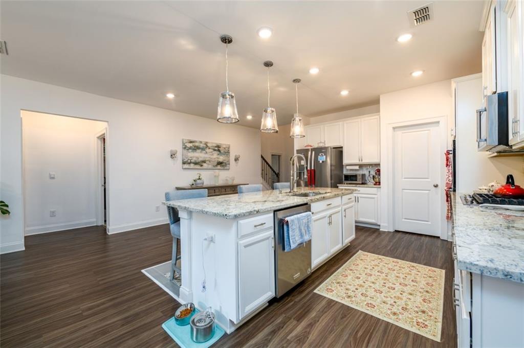 Cumming, Georgia, 30028, United States, 4 Bedrooms Bedrooms, ,3 BathroomsBathrooms,Residential,For Sale,1840509