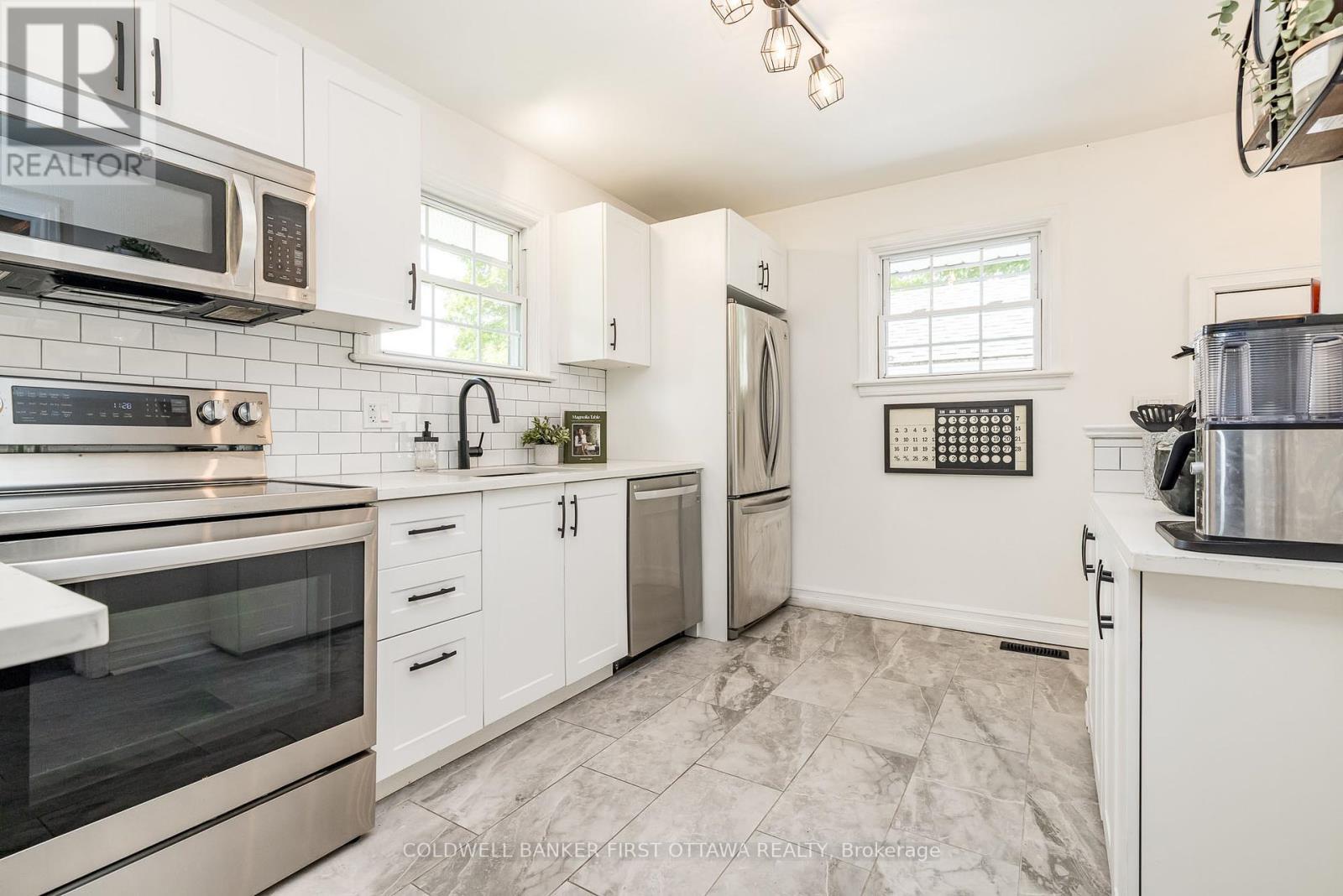 STITTSVILLE, Ontario, K2S 1P8, CA, 2 Bedrooms Bedrooms, ,1 BathroomBathrooms,Residential,For Sale,1907664