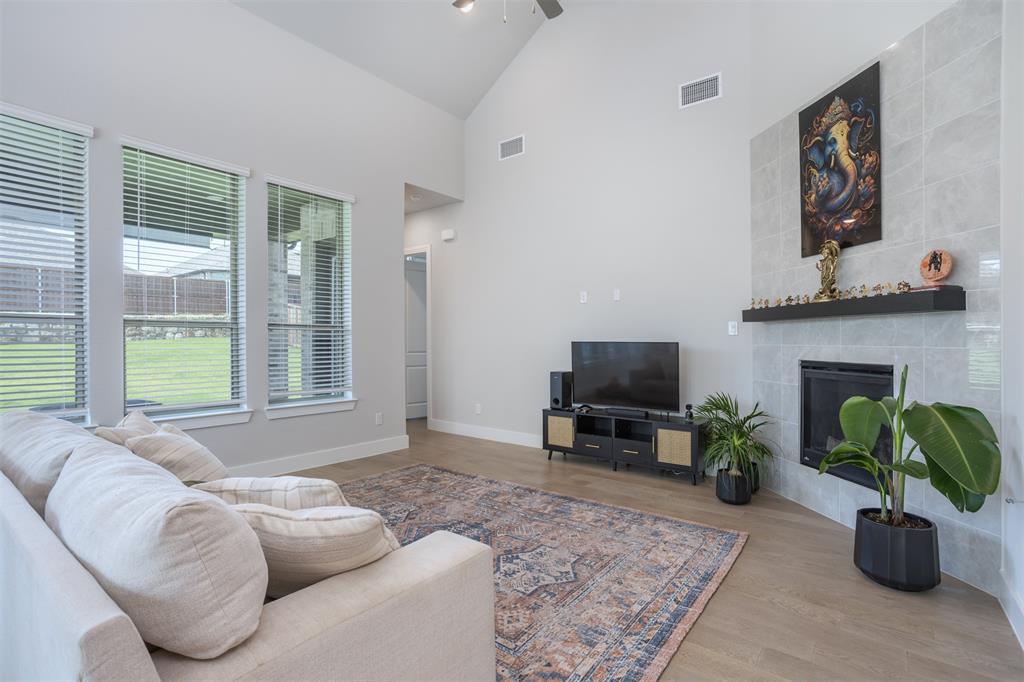 Oak Point, Texas, 75068, United States, 4 Bedrooms Bedrooms, ,4 BathroomsBathrooms,Residential,For Sale,1874893