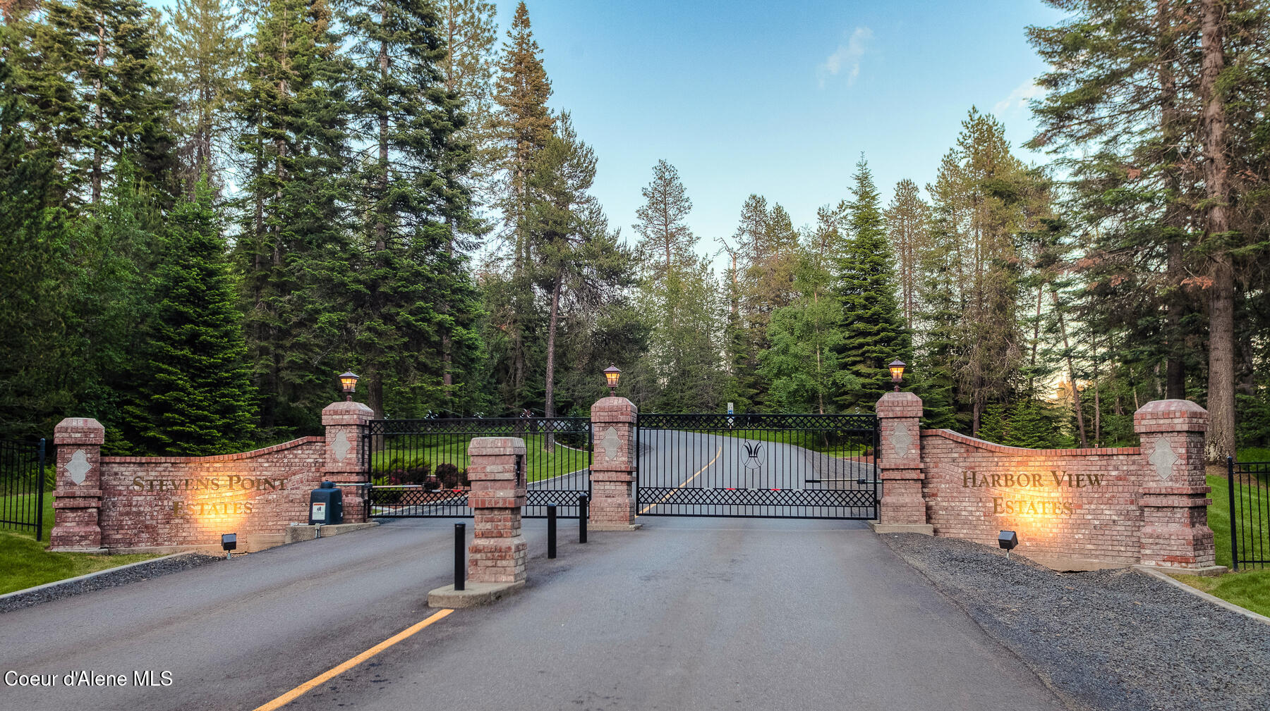 4173 S ISAAC STEVENS RD, Coeur d'Alene, Idaho, 83814, United States, 4 Bedrooms Bedrooms, ,3 BathroomsBathrooms,Residential,For Sale,4173 S ISAAC STEVENS RD,1665234