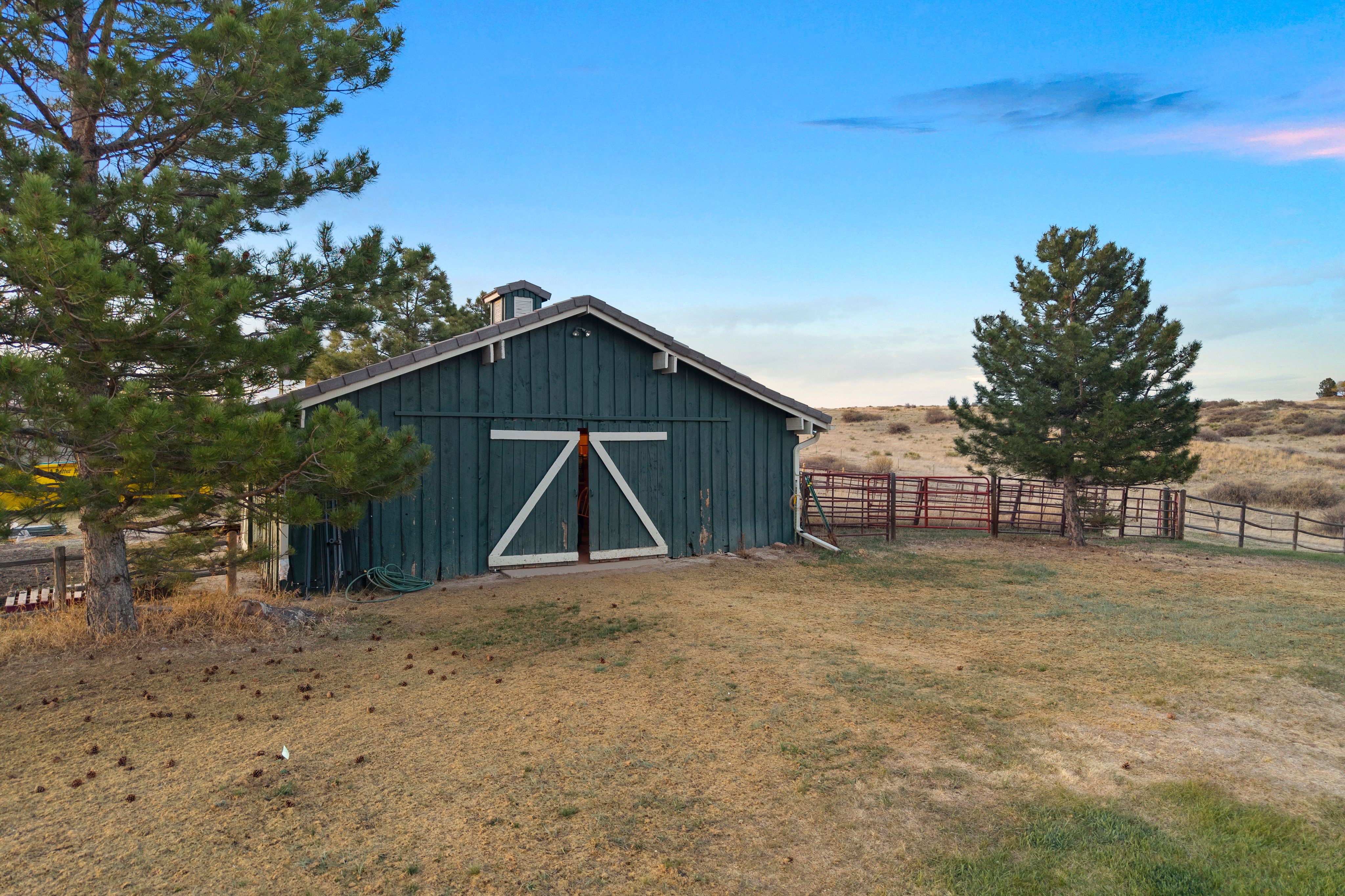  Ranch in Butterfield on 5 Acres with Pikes Peak Views - 物件實景