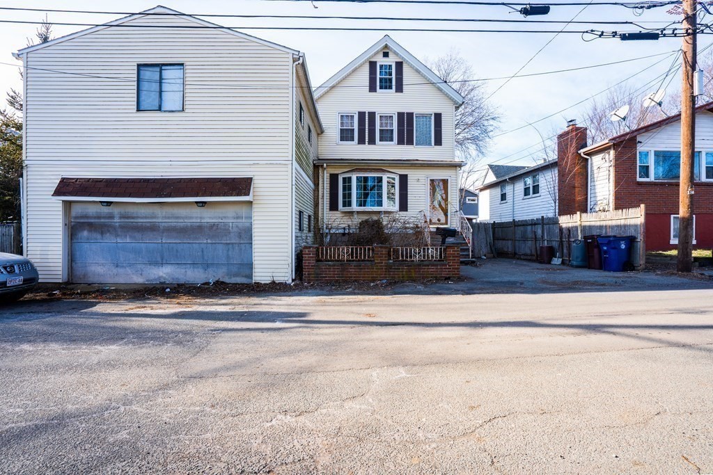 Revere, Massachusetts, 02151, United States, 5 Bedrooms Bedrooms, ,4 BathroomsBathrooms,Residential,For Sale,1931535