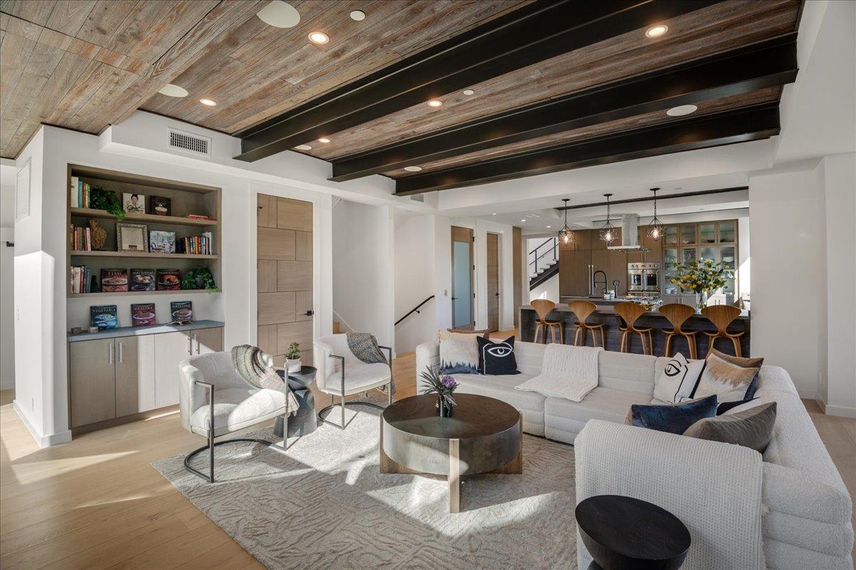 Saratoga, California, 95070, United States, 6 Bedrooms Bedrooms, ,11 BathroomsBathrooms,Residential,For Sale,1971416