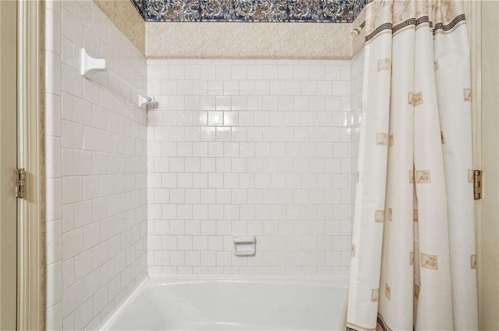 Peachtree Corners, Georgia, 30092, United States, 3 Bedrooms Bedrooms, ,3 BathroomsBathrooms,Residential,For Sale,1976168