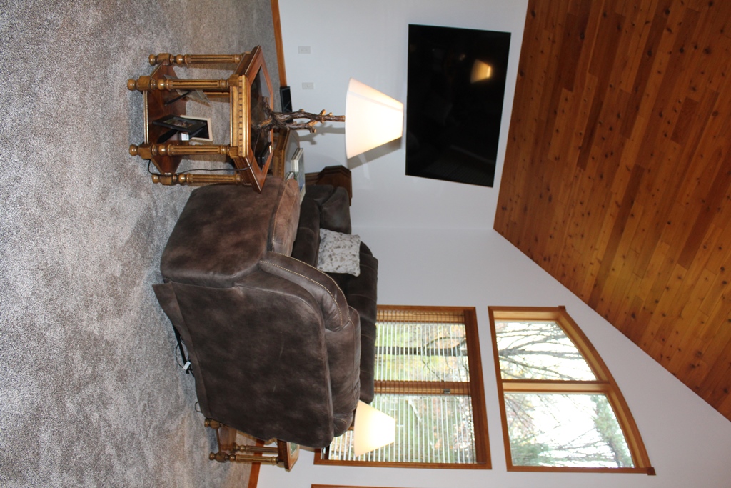 Minocqua, Wisconsin, 54548, United States, 3 Bedrooms Bedrooms, ,2 BathroomsBathrooms,Residential,For Sale,1984863