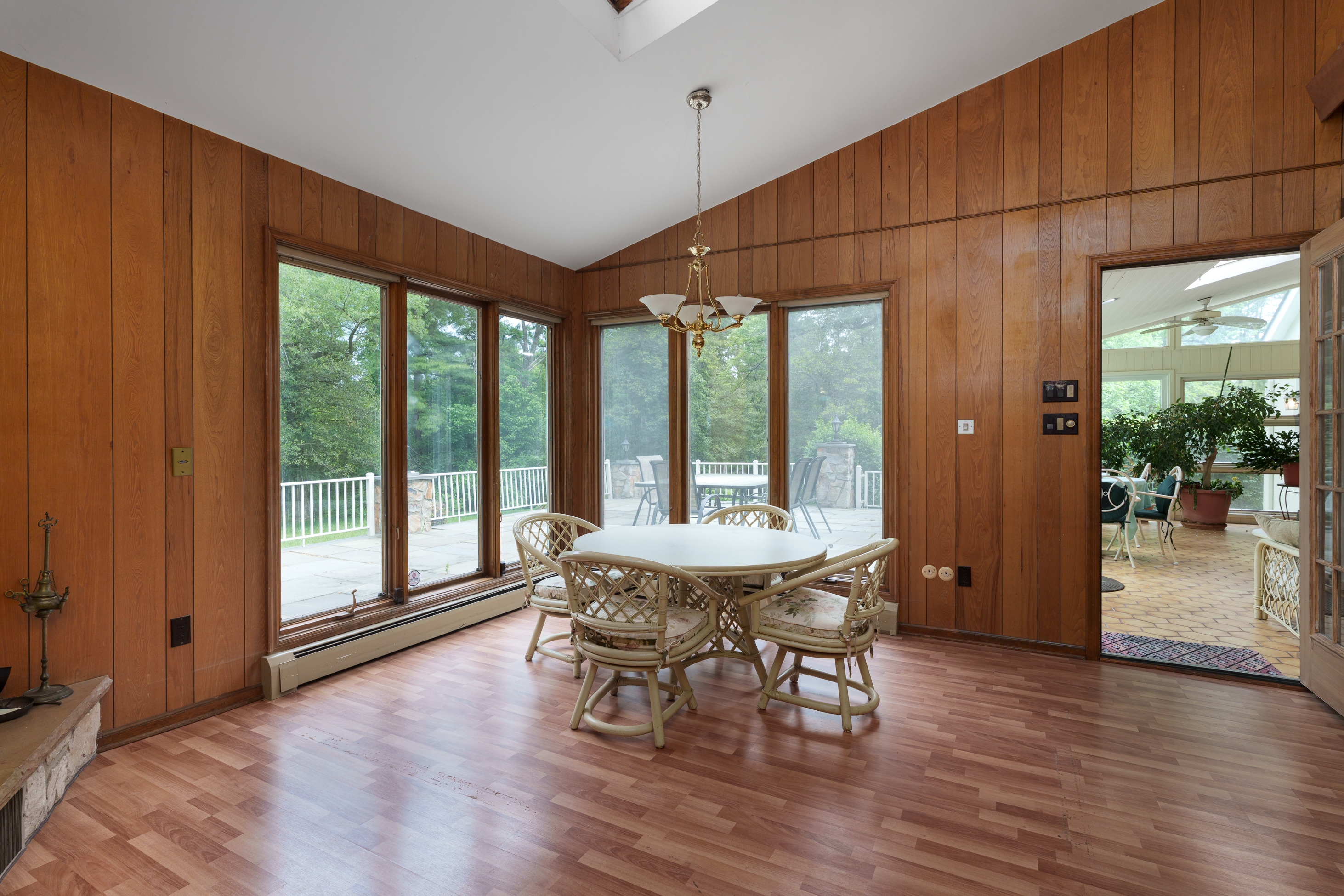  Ahead-of-Its-Time Design, Builder-Crafted Home with Elevator & First Floor Suite - 物件實景
