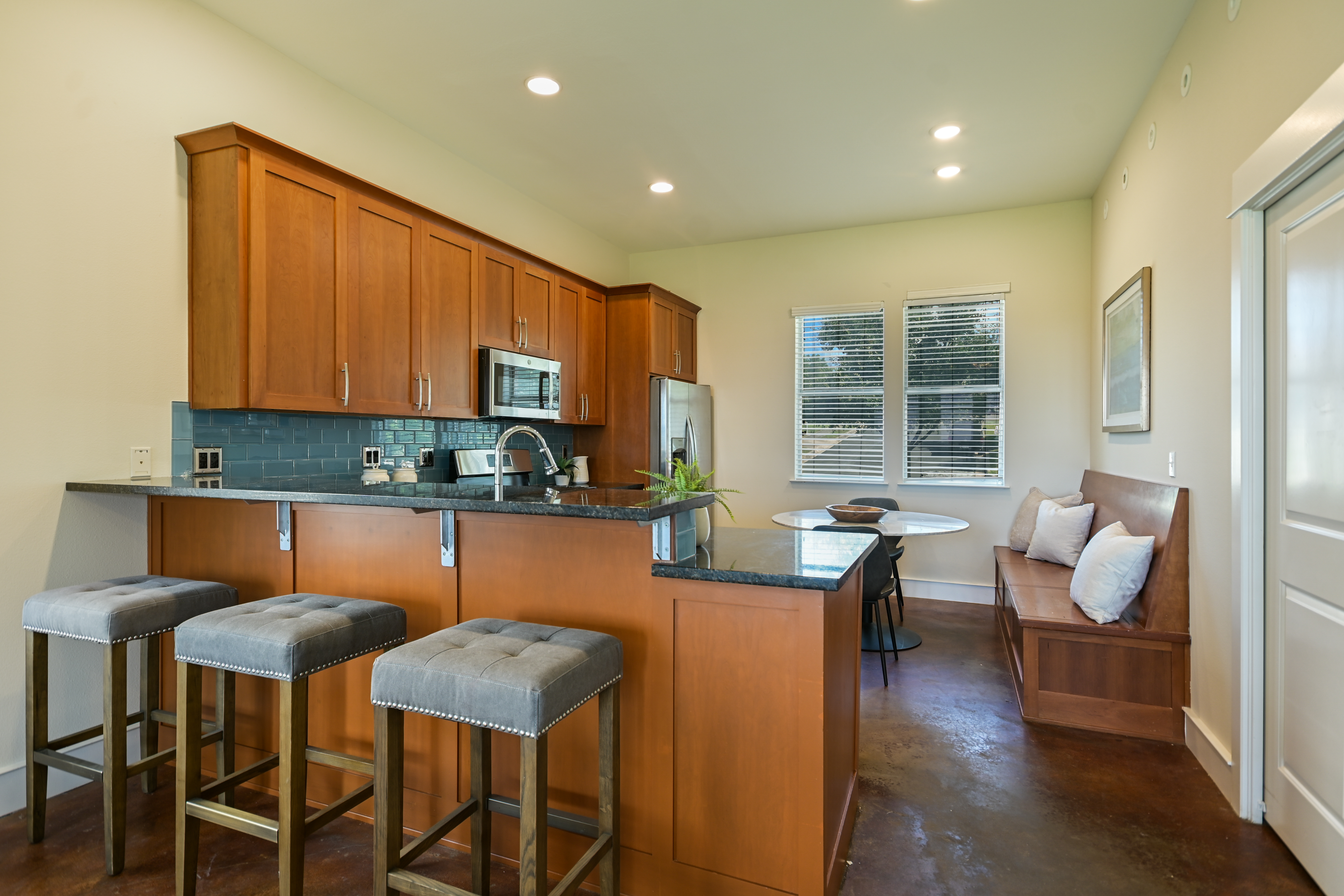  8500 Red Willow Drive Unit A , Austin, TX 78736 - 物件實景