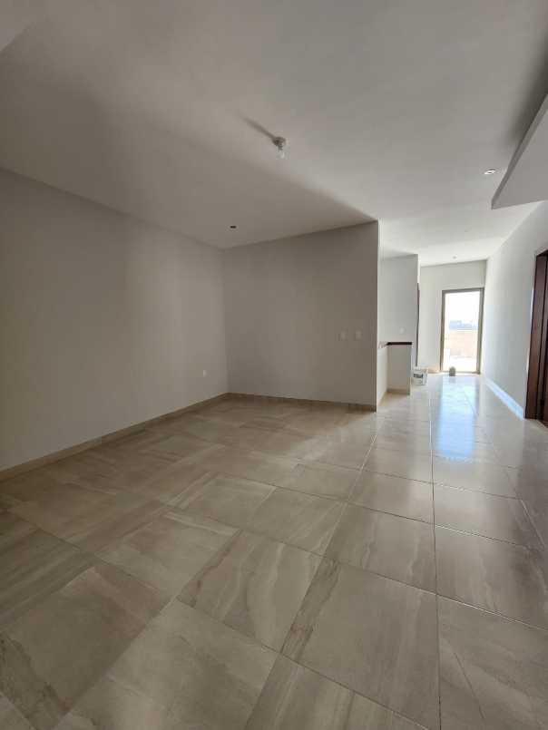 Circuito del Vi?edo, Torreón, Coahuila de Zaragoza, 27023, Mexico, 3 Bedrooms Bedrooms, ,3 BathroomsBathrooms,Residential,For Sale,Circuito del Vi?edo,1240141