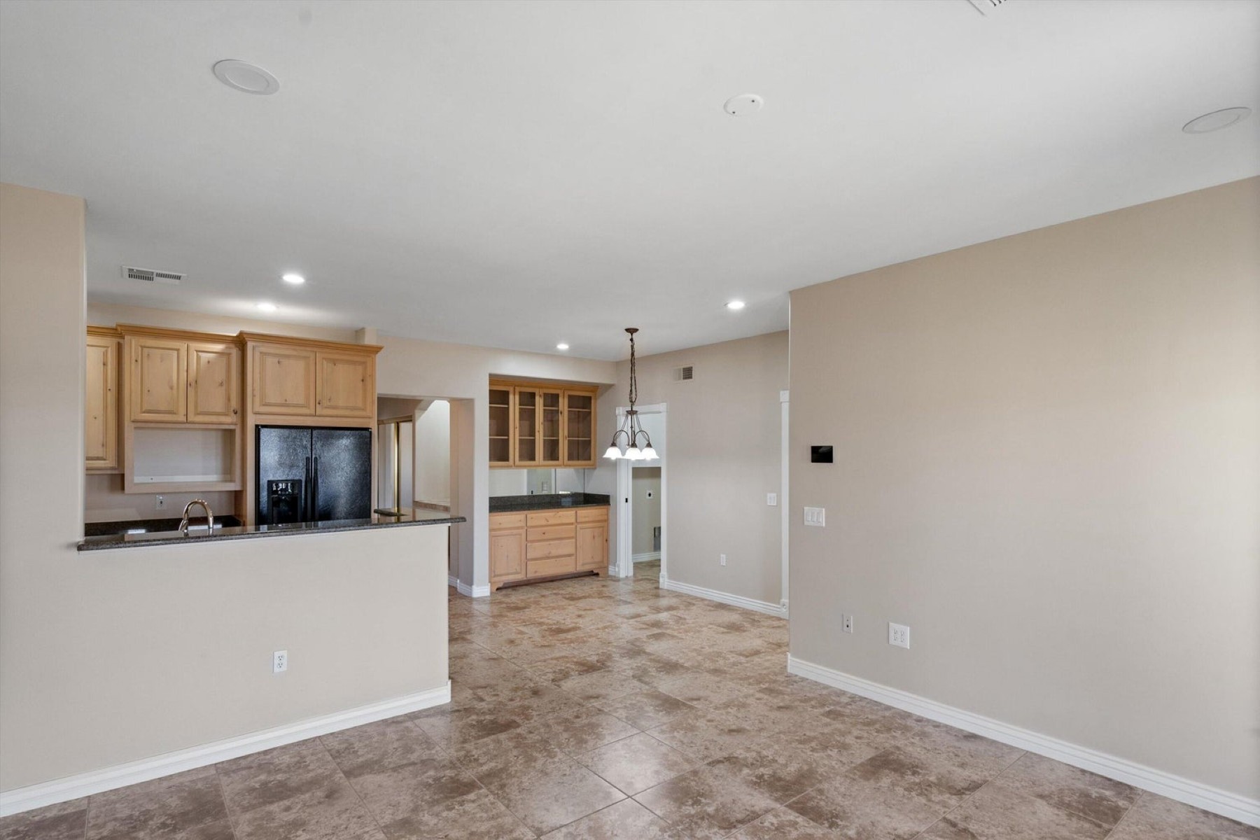 619 E Briles Road ¦Phoenix, AZ - 物件實景