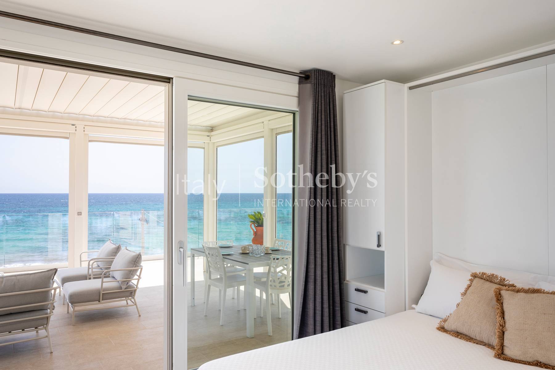  Exclusive and elegant modern villa by the sea - 物件實景