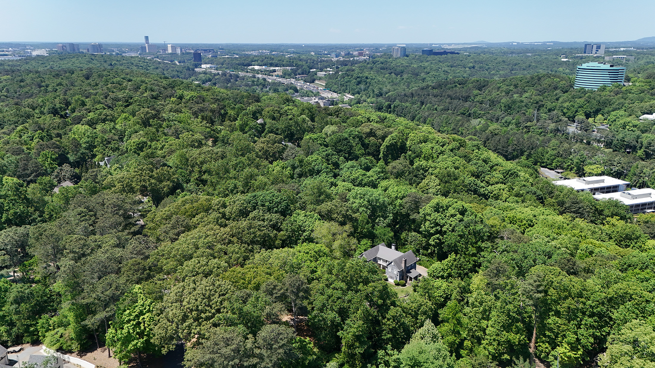  Opportunity to Create a Private Estate on 3+/- Acres in Sandy Springs - 物件實景