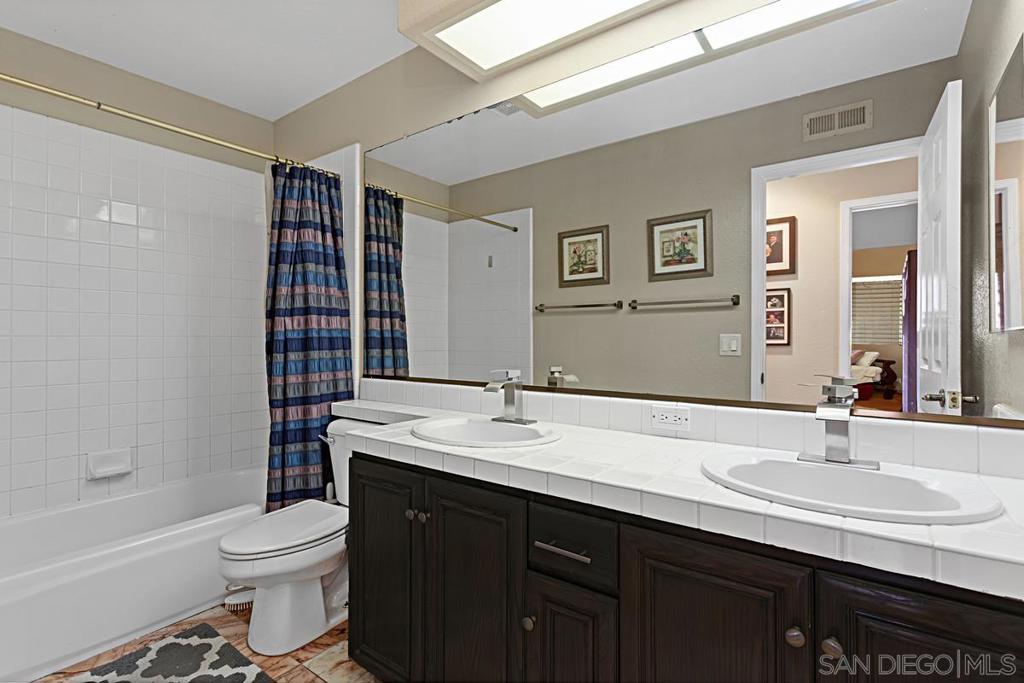 Oceanside, California, 92056, United States, 4 Bedrooms Bedrooms, ,3 BathroomsBathrooms,Residential,For Sale,1908038