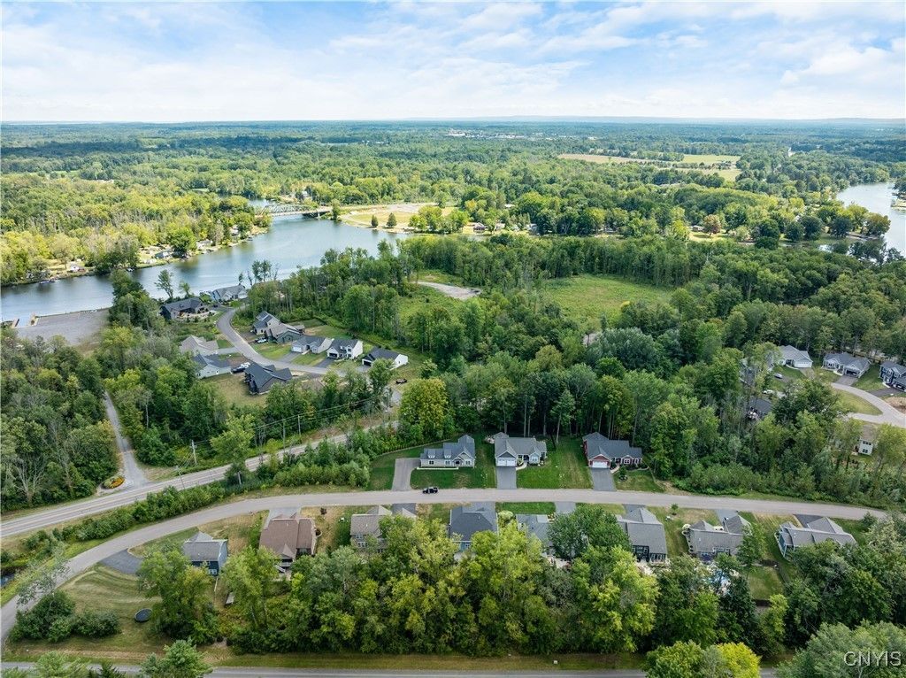 Baldwinsville, New York, 13027, United States, 3 Bedrooms Bedrooms, ,3 BathroomsBathrooms,Residential,For Sale,1933021