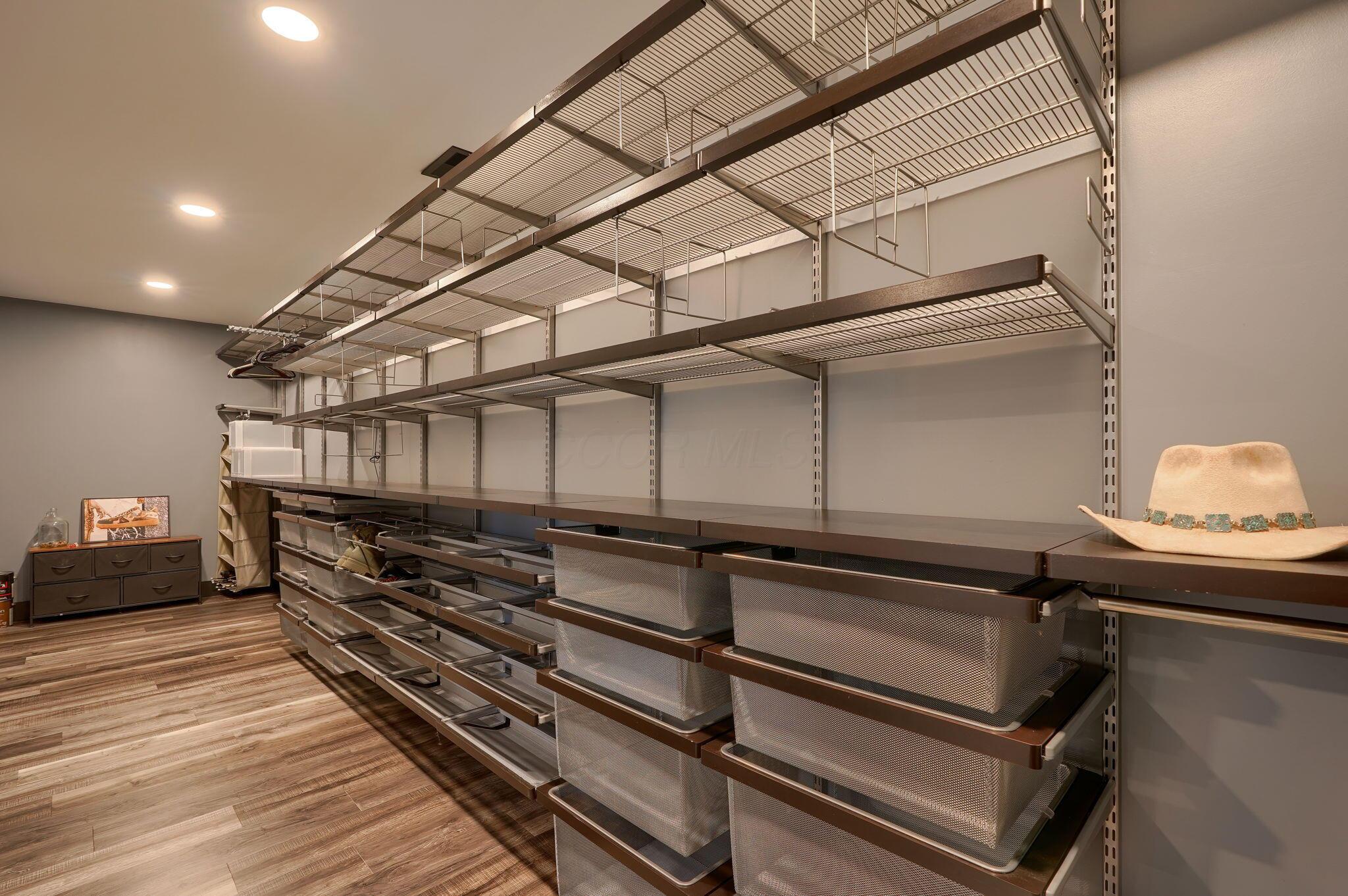 Logan, Ohio, 43138, United States, 3 Bedrooms Bedrooms, ,4 BathroomsBathrooms,Residential,For Sale,2003471