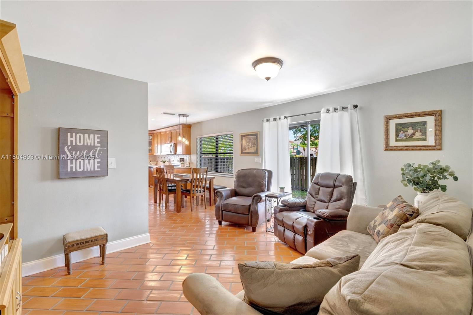 Cooper City, Florida, 33026, United States, 3 Bedrooms Bedrooms, ,2 BathroomsBathrooms,Residential,For Sale,1827965