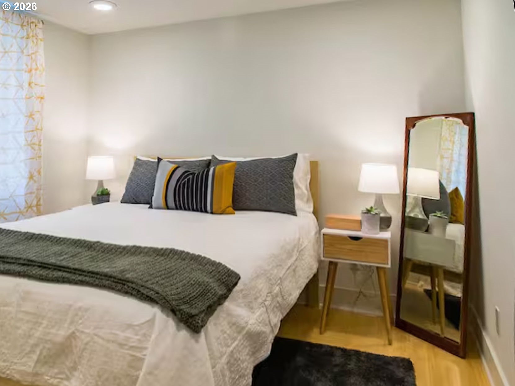 Portland, Oregon, 97212, United States, 5 Bedrooms Bedrooms, ,3 BathroomsBathrooms,Residential,For Sale,2043589