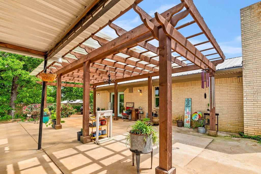 1475 FM 49, Mineola, Texas, 75773, United States, 4 Bedrooms Bedrooms, ,3 BathroomsBathrooms,Residential,For Sale,1475 FM 49,1675344