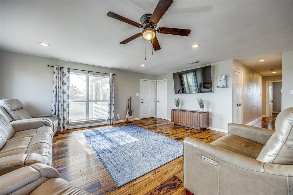 Anna, Texas, 75409, United States, 4 Bedrooms Bedrooms, ,2 BathroomsBathrooms,Residential,For Sale,1882568