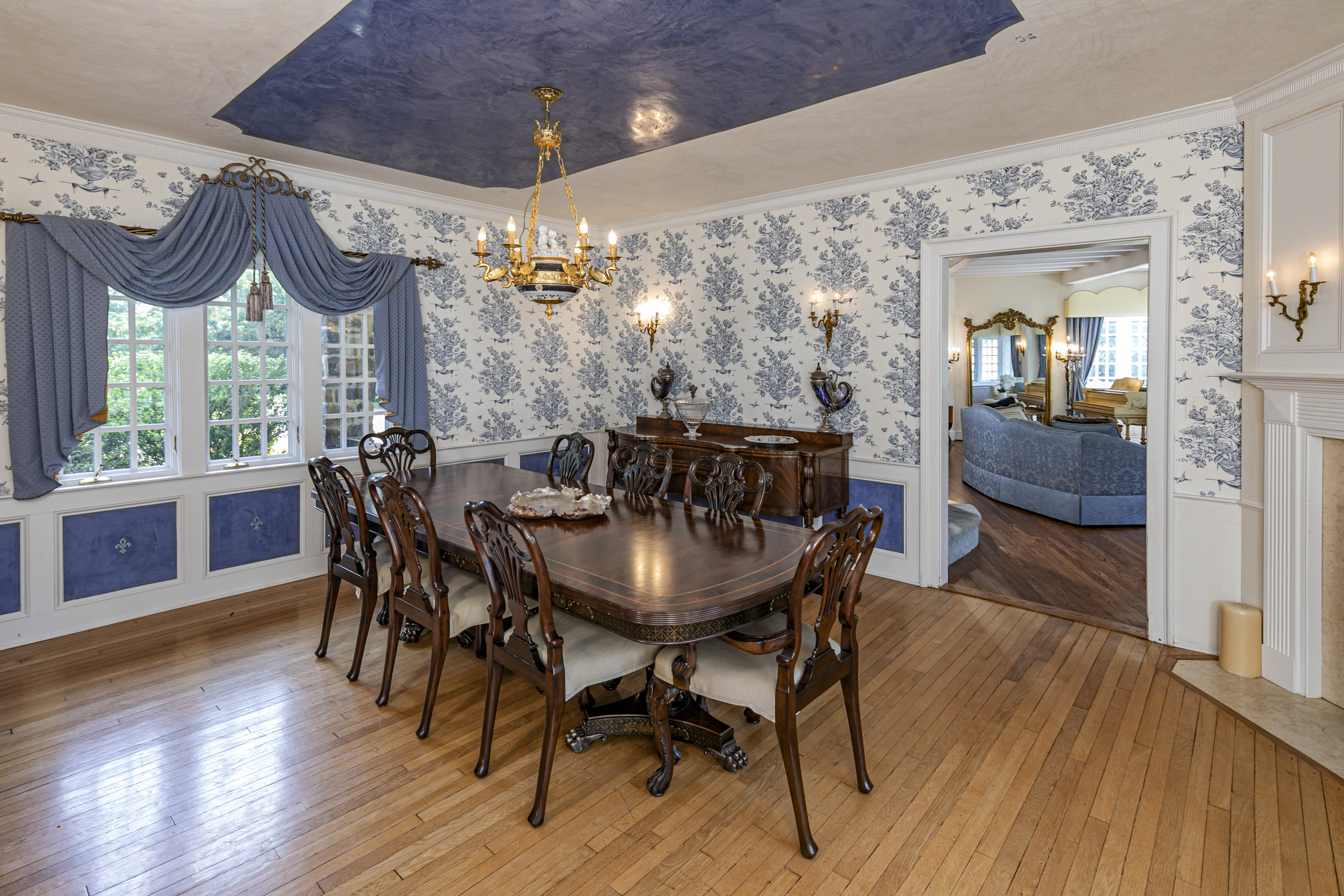  Sprawling Estate with a Rich History and Gorgeous Grounds - 物件實景