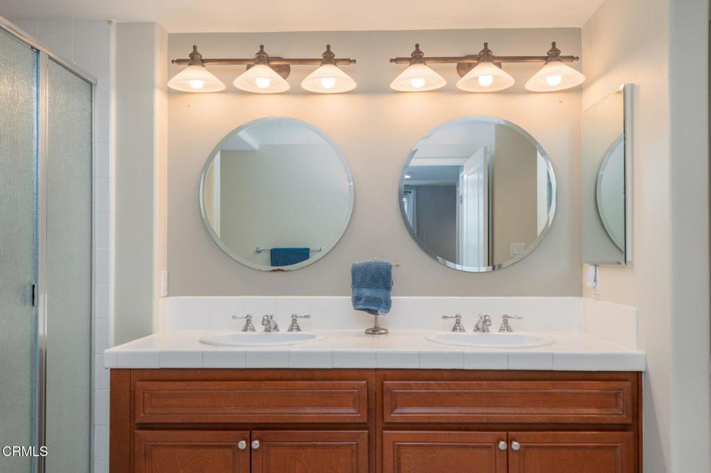 Oxnard, California, 93035, United States, 2 Bedrooms Bedrooms, ,3 BathroomsBathrooms,Residential,For Sale,1982158