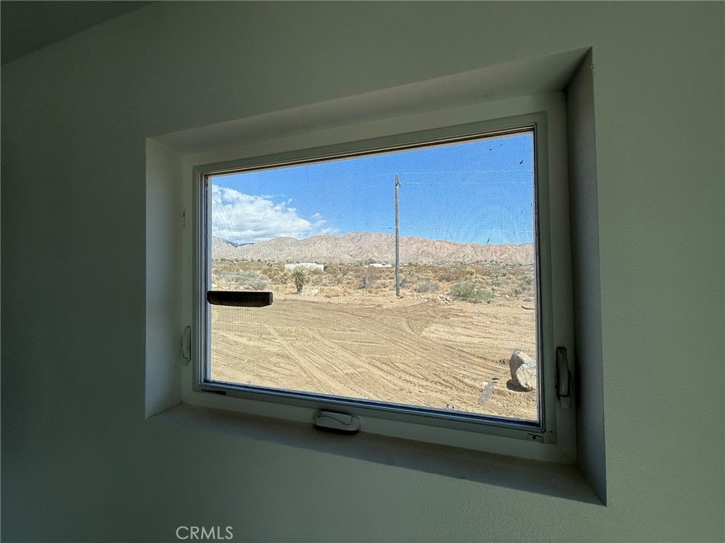 Morongo Valley, California, 92256, United States, 2 Bedrooms Bedrooms, ,3 BathroomsBathrooms,Residential,For Sale,1940987