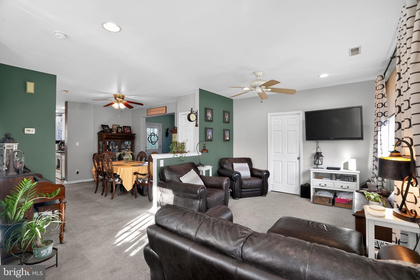 Haddon Township, New Jersey, 08033, United States, 4 Bedrooms Bedrooms, ,3 BathroomsBathrooms,Residential,For Sale,2003040