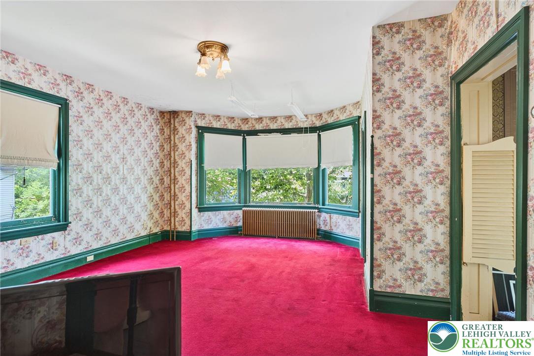 Jim Thorpe Boro, Pennsylvania, 18229, United States, 7 Bedrooms Bedrooms, ,3 BathroomsBathrooms,Residential,For Sale,1903669