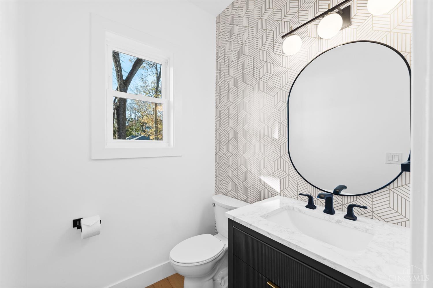 Cincinnati, Ohio, 45207, United States, 3 Bedrooms Bedrooms, ,3 BathroomsBathrooms,Residential,For Sale,1993082