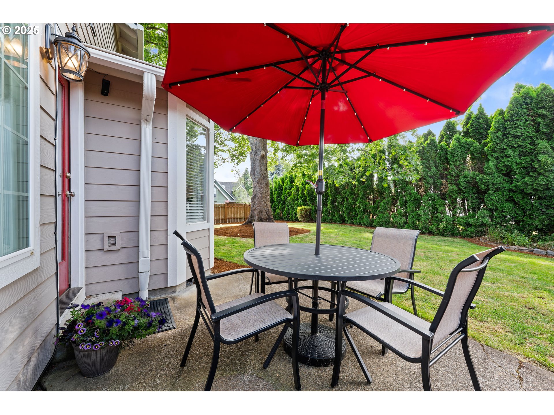 Hillsboro, Oregon, 97124, United States, 3 Bedrooms Bedrooms, ,2 BathroomsBathrooms,Residential,For Sale,1865919