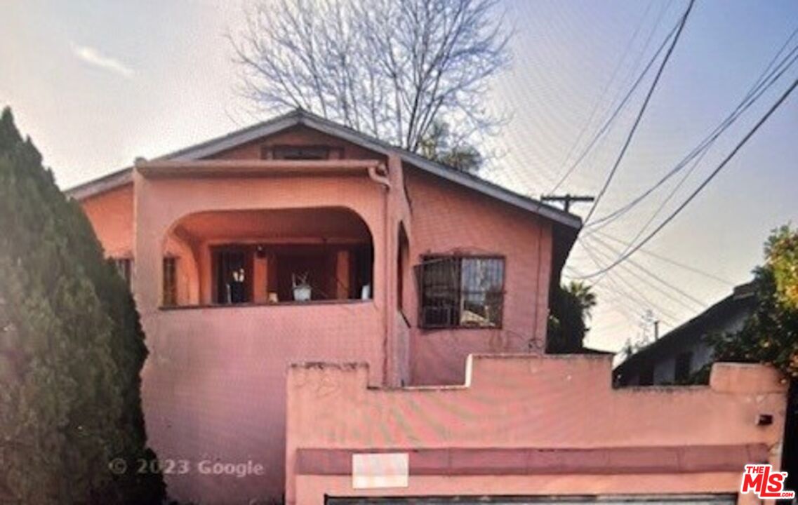Los Angeles, California, 90033, United States, 4 Bedrooms Bedrooms, ,1 BathroomBathrooms,Residential,For Sale,1917039
