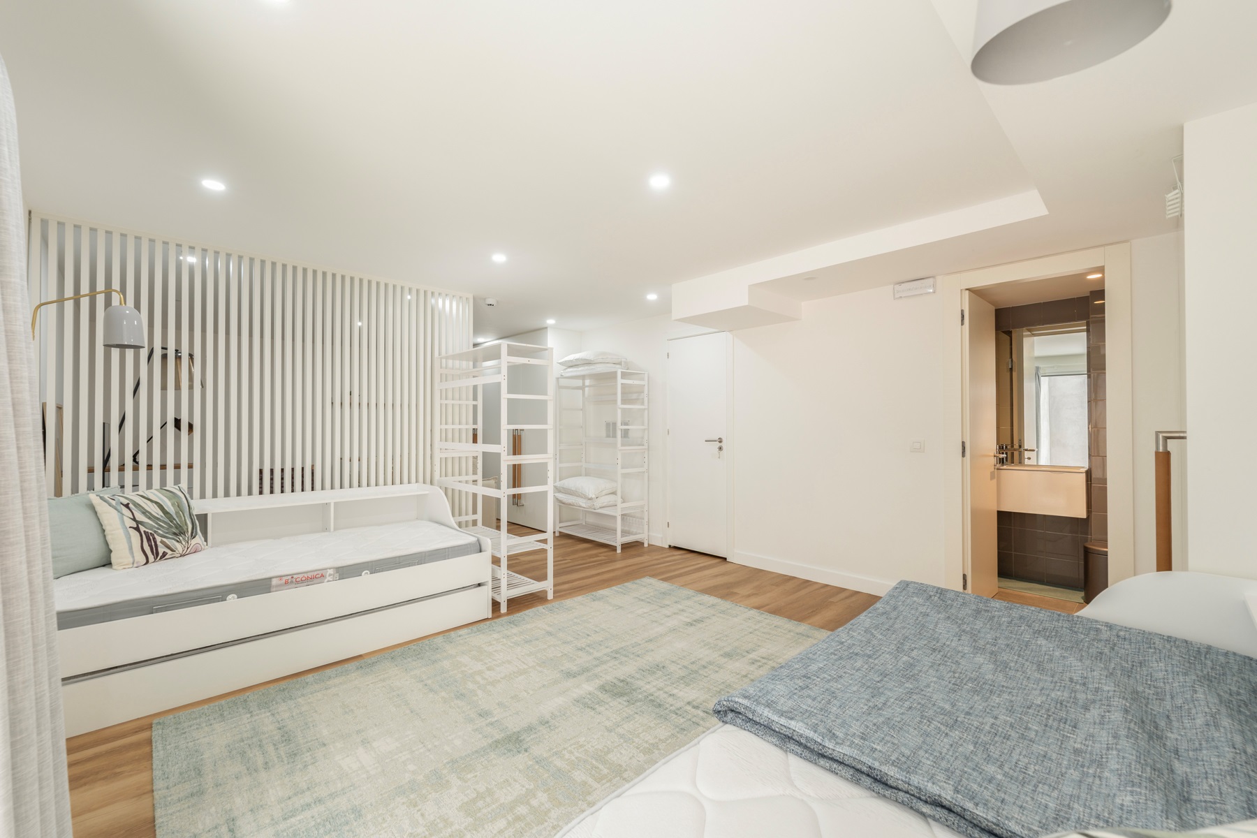  Semi-detached house, 1 bedrooms, for Sale - 物件實景