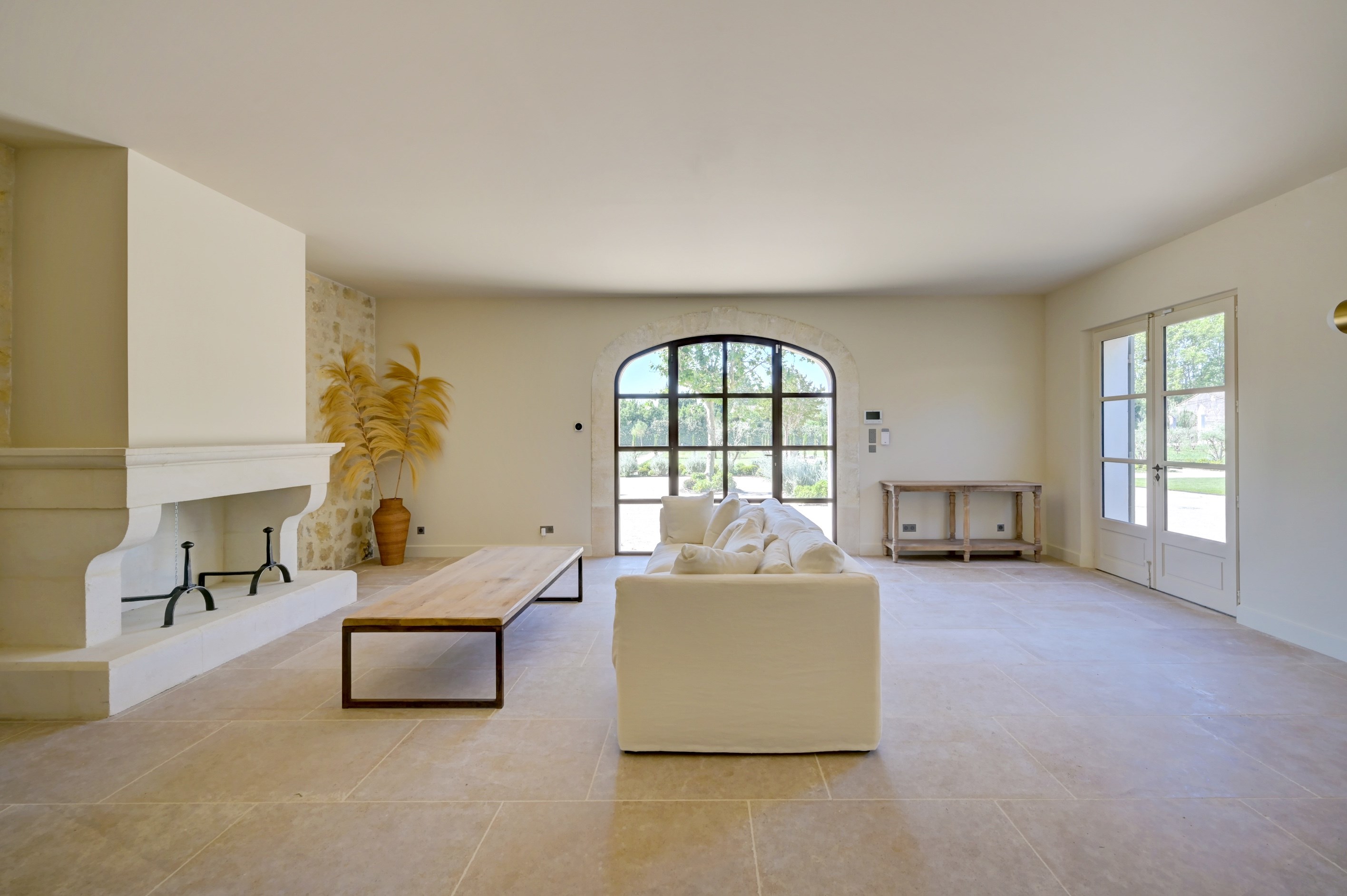  Exclusive listing. Saint Rémy de Provence, superb renovated property located 5 … - 物件實景